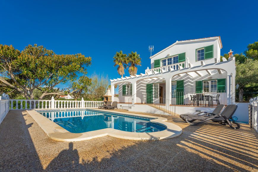 Casas en venta en Menorca con vistas al mar | Inmobiliaria ...