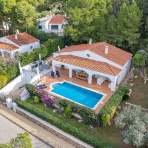 detached-villa-with-pool-in-son-parc-2