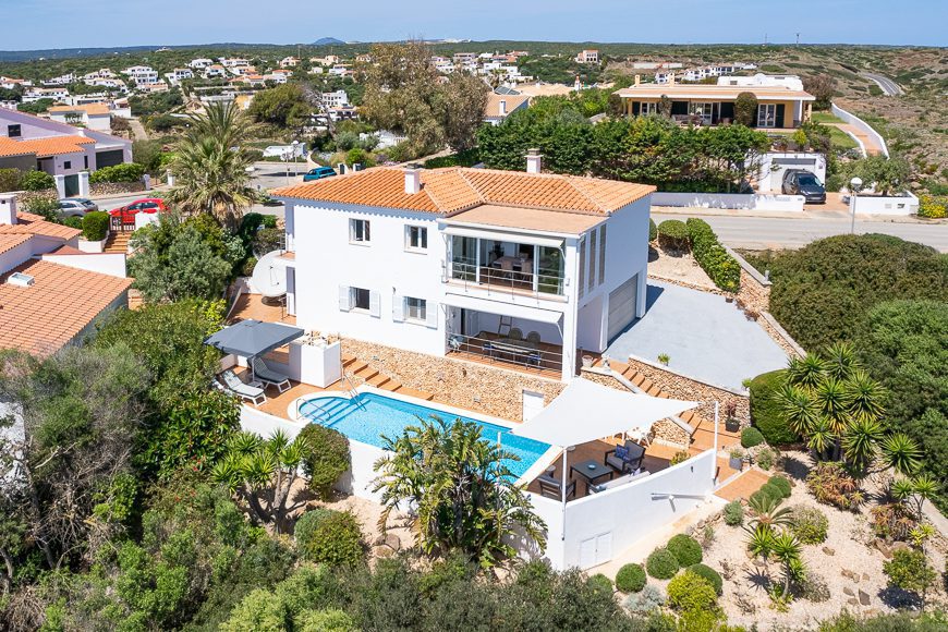 Casas en venta en Menorca con vistas al mar | Inmobiliaria en Menorca