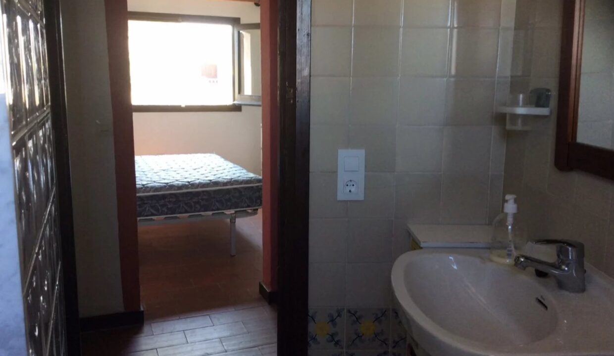 Picture-86104366-17 (2)